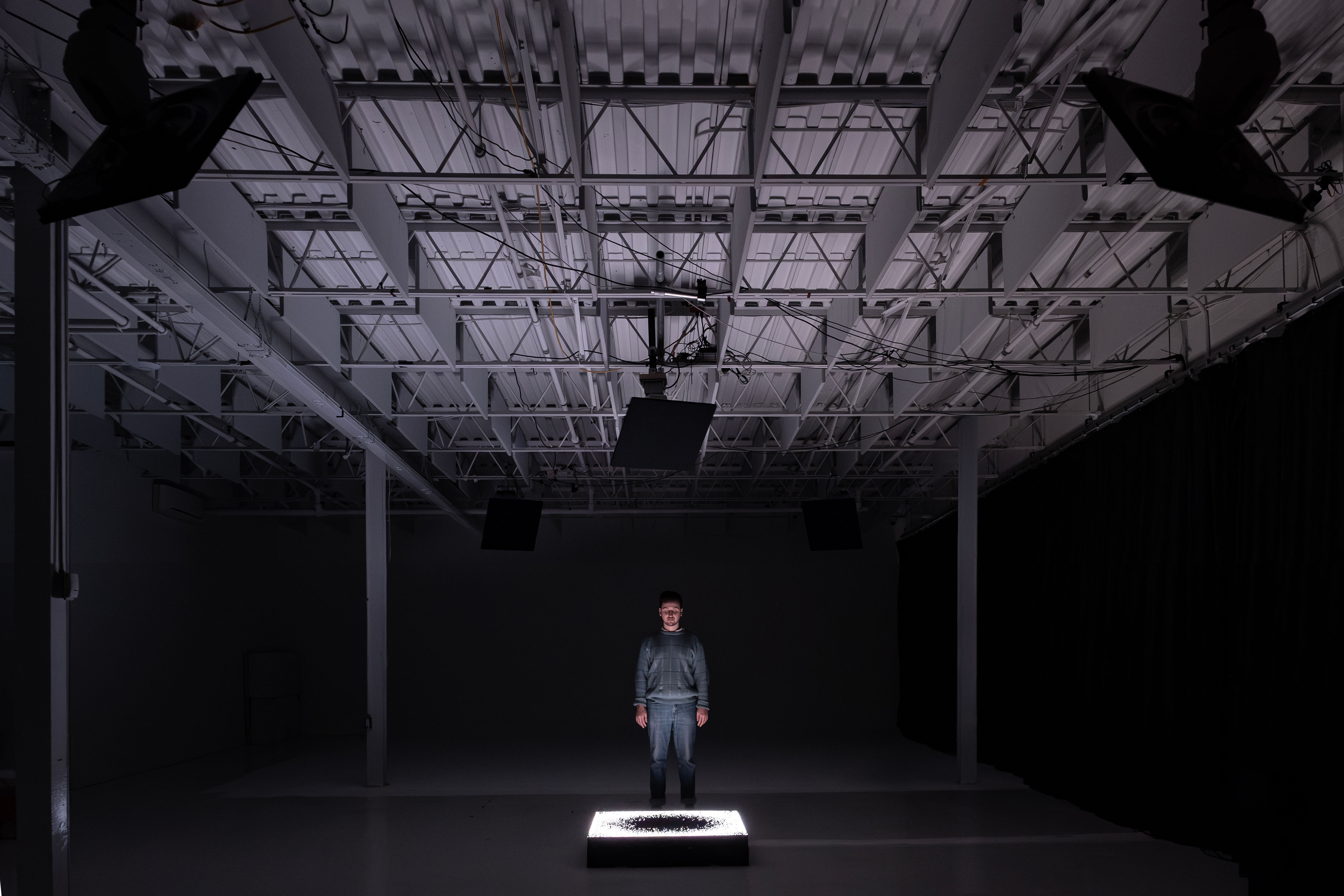 NEST, 2023
Écran LED, capteurs de mouvement, haut-parleurs ultradirectionnels robotisés